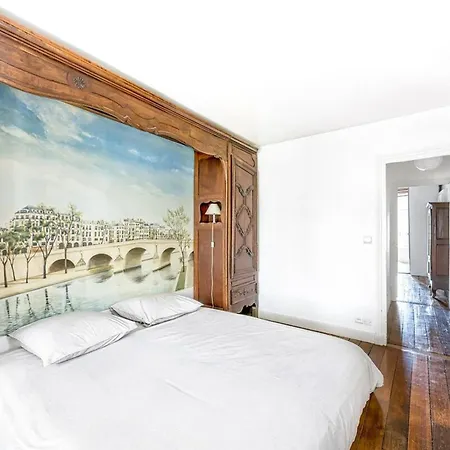 Ile Saint Louis - Quai D'orleans 2bdr By B'your Apartment *